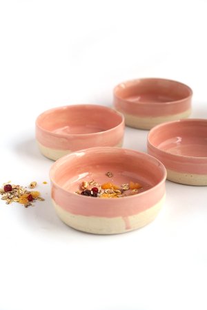 handgetöpferte rosane Keramik Bowls, Schälchen für Frühstücks Müsli, Quark, etc.. in modernem Design